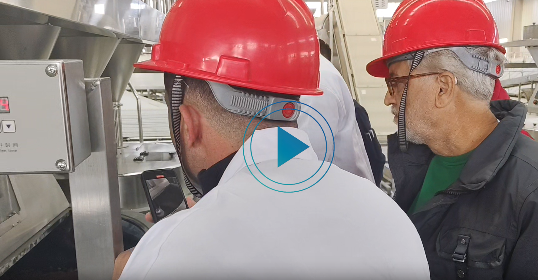 巴西客戶裹衣機(jī)試機(jī)